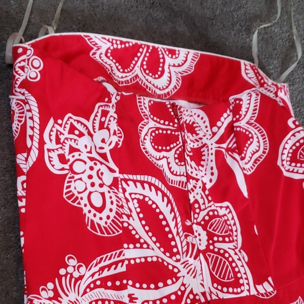 Dress - Picture 4 of 4